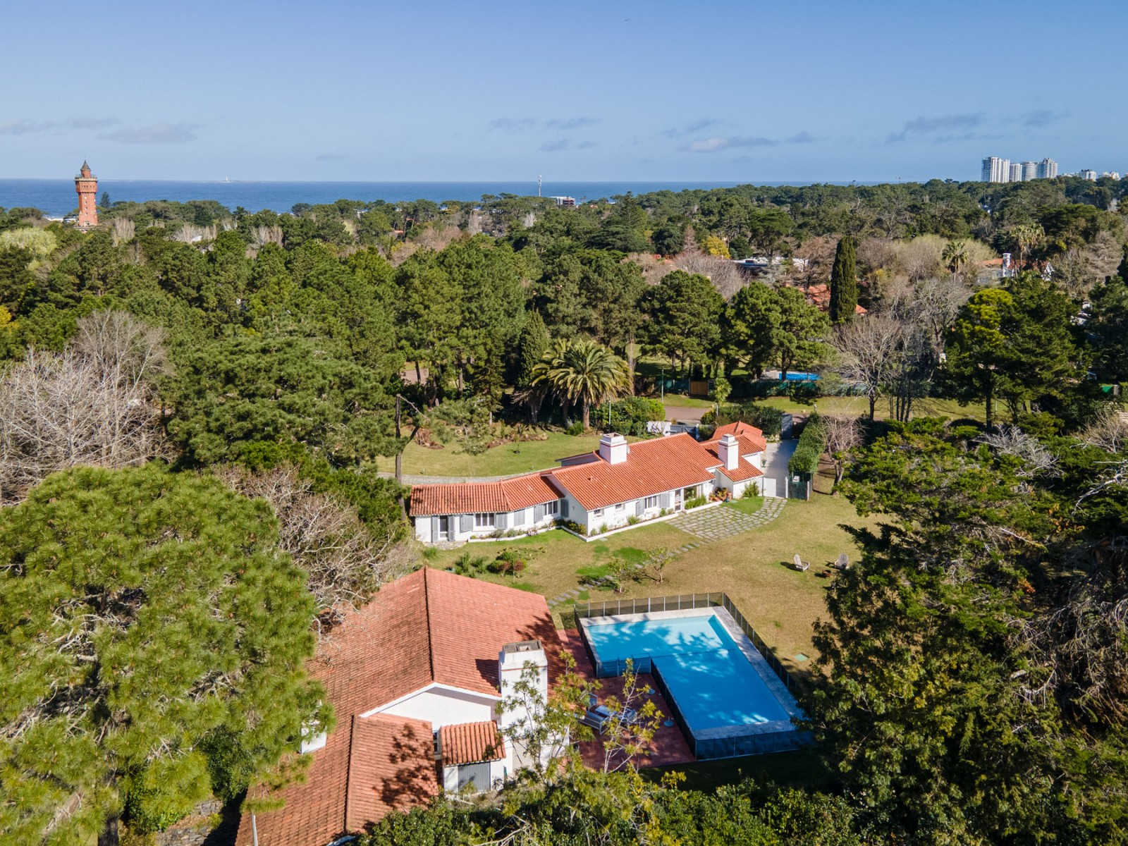 Venta y Alquiler de temporada en Barrio Golf, Punta del Este